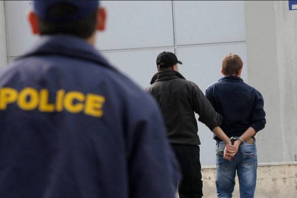 Επτά συλλήψεις μελών κυκλώματος, που είχε γεμίσει ναρκωτικά την Αρκαδία