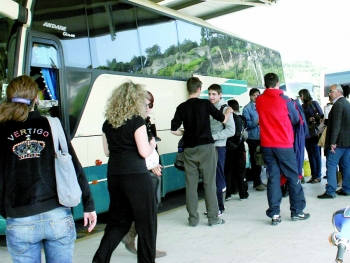 Δεν έχει πληρώσει η Περιφέρεια για 2011 και 2012: Σταματά την μεταφορά μαθητών το ΚΤΕΛ