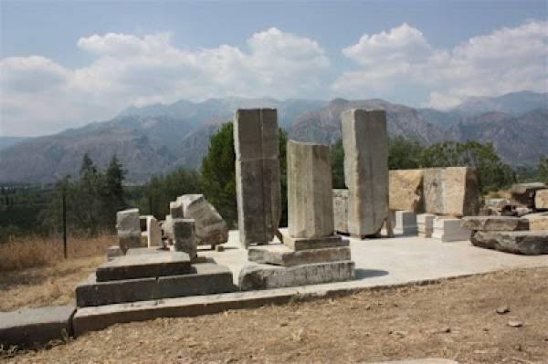 Νέα στοιχεία για το ιερό του Αμυκλαίου Απόλλωνα στη Σπάρτη