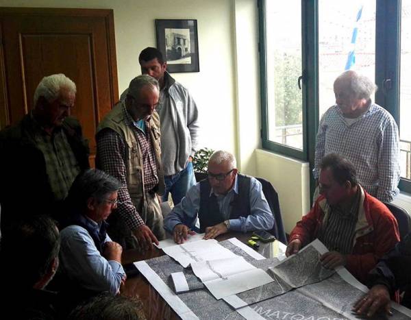 Σύσκεψη για την πρόσβαση στα αγροκτήματα στο Γαργαλιάνοι - Ρωμανού