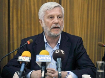 Ψάχνοντας για τον επόμενο αρχηγό στην Περιφέρεια: Η ΝΔ “σέρνεται” πίσω από τον Τατούλη