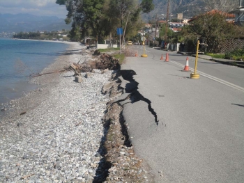 Τρώει το δρόμο