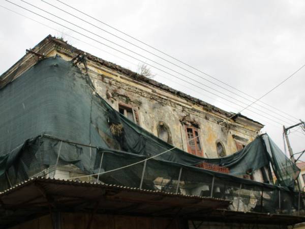 Αλλάζει χέρια το κτήριο Αλιφέρη στο κέντρο της Καλαμάτας
