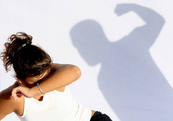 Αυξάνονται οι καταγγελίες για ενδοοικογενειακή βία