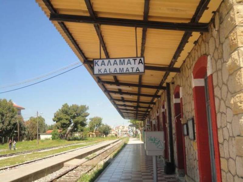 Θερινός κινηματογράφος στον σιδηροδρομικό σταθμό Καλαμάτας