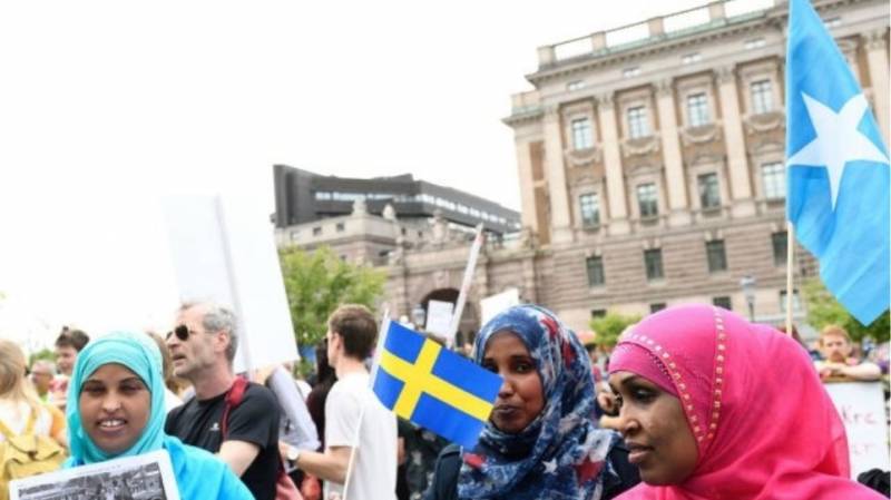 Σουηδία: Η κυβέρνηση δίνει μια δεύτερη ευκαιρία στους νεαρούς αιτούντες άσυλο