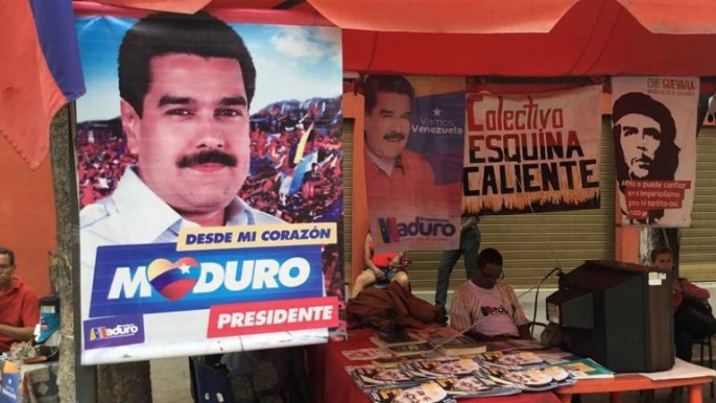 Η Βενεζουέλα, μέσα από Συμπληγάδες, εκλέγει πρόεδρο
