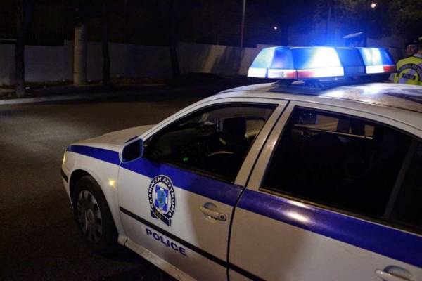 Γλυφάδα: Τραυμάτισε αστυνομικό με μαχαίρι γιατί του έκοψαν κλήση για παράνομη στάθμευση