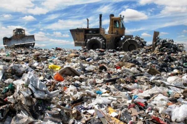 Πρόστιμο στον δήμο Τρίπολης για ανεξέλεγκτη απόθεση απορριμμάτων