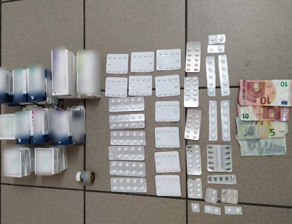 Λακωνία: Έκλεψαν χρήματα και χάπια από φαρμακείο στη Σπάρτη