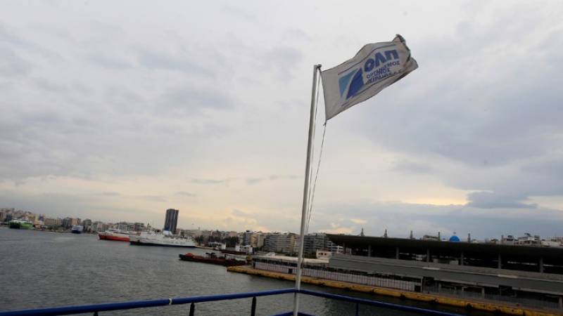 Μηχανική βλάβη στο «Απόλλων Ελλάς» - Επιστρέφει στον Πειραιά με 453 επιβάτες