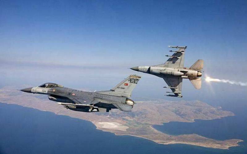 Πτήση τουρκικών F-16 πάνω από τις Οινούσες και την Παναγιά