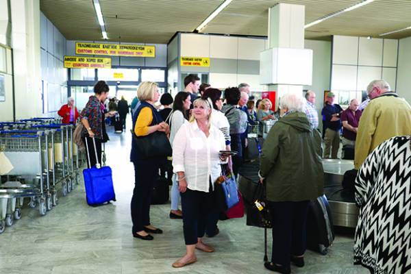 40 εκ. ευρώ χρειάζονται για αναβάθμιση του αεροδρομίου Καλαμάτας
