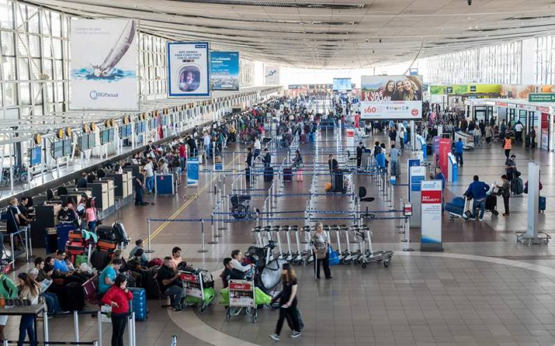 Χιλή: Χιλιάδες εγκλωβισμένοι στο αεροδρόμιο του Σαντιάγο μετά την ακύρωση πτήσεων
