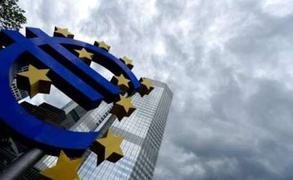 Περαιτέρω μείωση του ELA κατά 900 εκατ. ευρώ