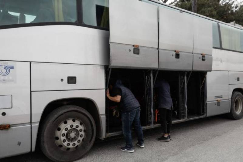 Θεσσαλονίκη: Επιχείρησαν να μεταφέρουν μετανάστες με λεωφορείο του ΚΤΕΛ
