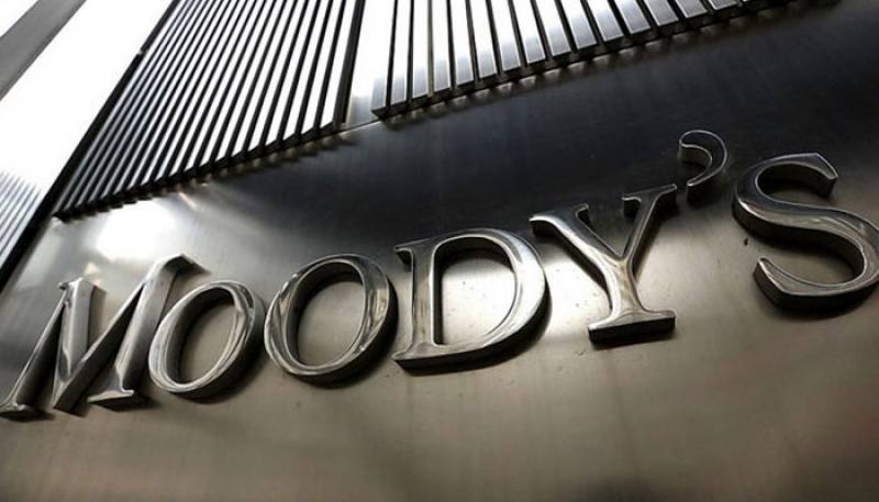 Moody’s: Περιορισμένες οι άμεσες συνέπειες των αμερικανικών δασμών σε κινεζικά προϊόντα
