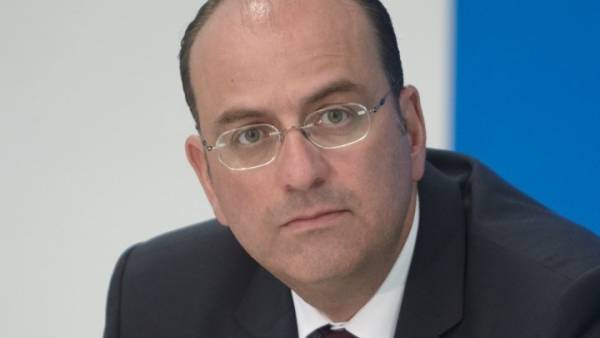 «Ανεπάρκεια και ανικανότητα» καταλογίζει στην κυβέρνηση ο Μ. Λαζαρίδης