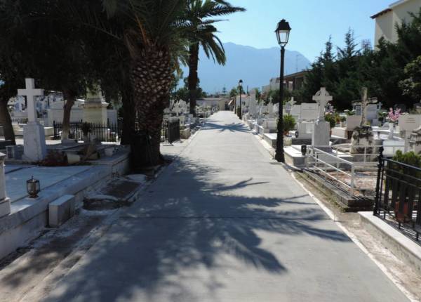 Κατάργηση 45 τάφων στο νεκροταφείο Καλαμάτας 