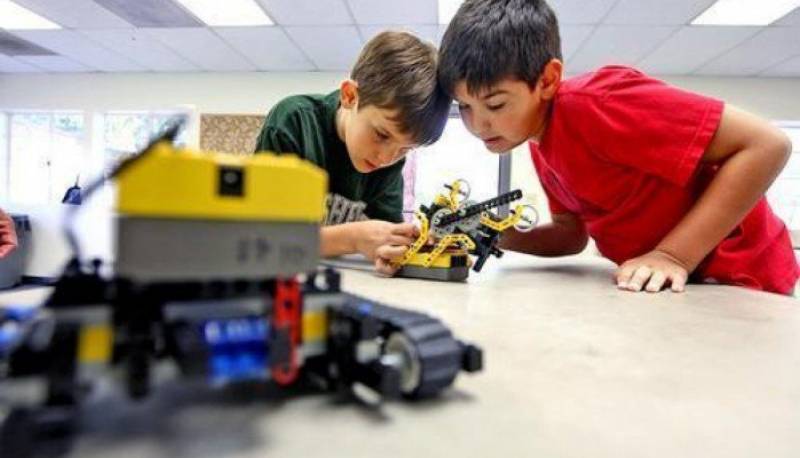 Ρέθυμνο: Μαθήματα Ρομποτικής στους μαθητές στα Ανώγεια Ρεθύμνου