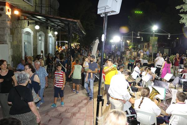 Ολοκληρώνονται απόψε οι εκδηλώσεις «Αρτος - Οίνος - Ελαιον» (φωτογραφίες)