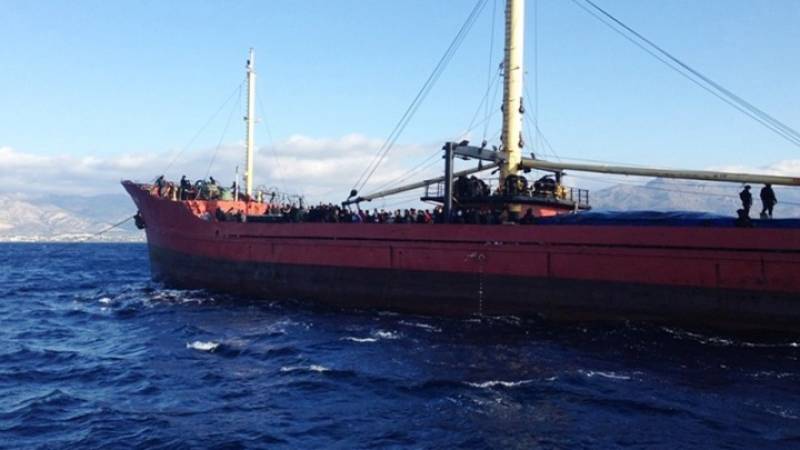 Ακυβέρνητο φορτηγό πλοίο με 9μελές πλήρωμα ανοιχτά της Σύρου