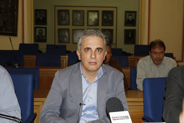 Ο Μάκαρης αιφνιδίασε ΣΥΡΙΖA - AΝΕΛ δηλώνοντας και πάλι υποψήφιος δήμαρχος Καλαμάτας