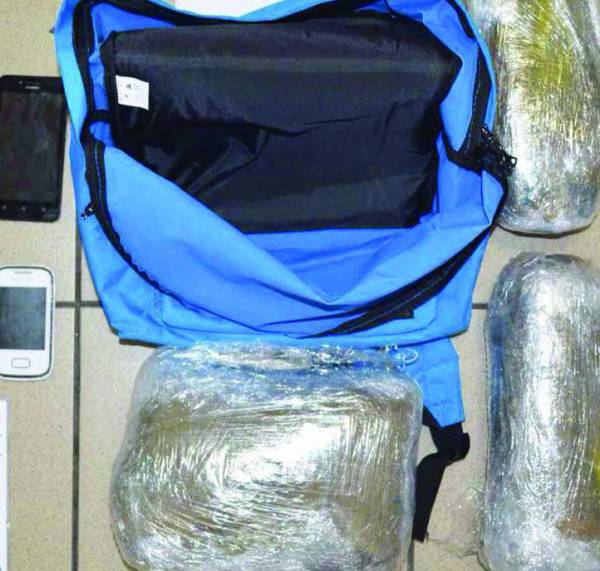 Έκρυβαν 2 κιλά χασίς σε ταράτσα πολυκατοικίας στην Καλαμάτα