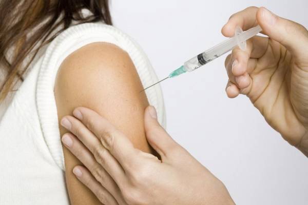Εμβολιασμός: Τί όφελος έχει σε ατομικό και συλλογικό επίπεδο;