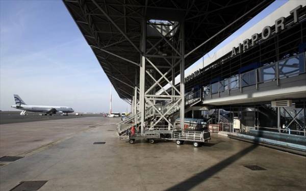 Υπερδιπλασιάζονται οι εμπορικοί χώροι στα 14 αεροδρόμια της Fraport