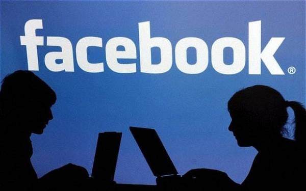 Facebook: Παροχή βοήθειας σε χρήστες με αυτοκτονικές τάσεις
