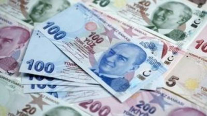 Τουρκία: Υποχώρηση της λίρας- Αναμένεται μείωση των επιτοκίων