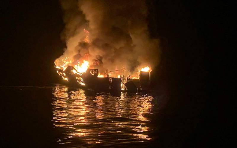 Τουλάχιστον 8 νεκροί, 26 αγνοούμενοι από την πυρκαγιά σε σκάφος στη Νότια Καλιφόρνια