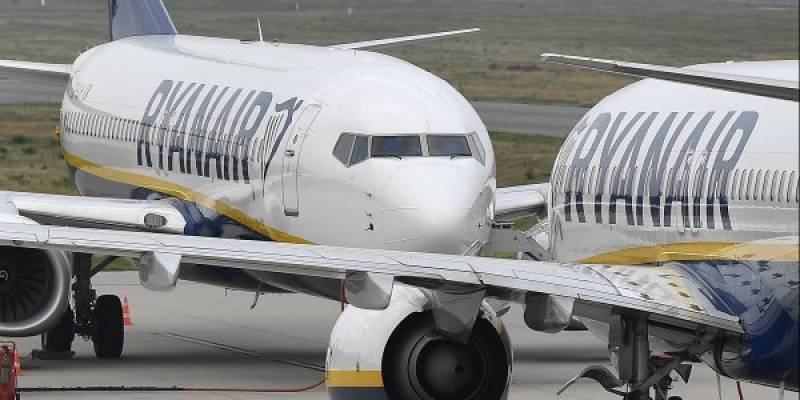 ΥΠΑ: Ψευδείς, ανυπόστατες και απολύτως παραπλανητικές οι πληροφορίες για ενημέρωση απειλής στην πτήση της Ryanair