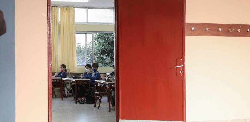 Κλειστά σχολεία στην Αττική τη Δευτέρα από την κακοκαιρία «Λέανδρος» (βίντεο)