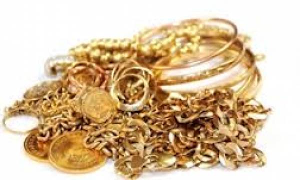 Εκλεψαν κοσμήματα αξίας  25.000 ευρώ από ηλικιωμένη