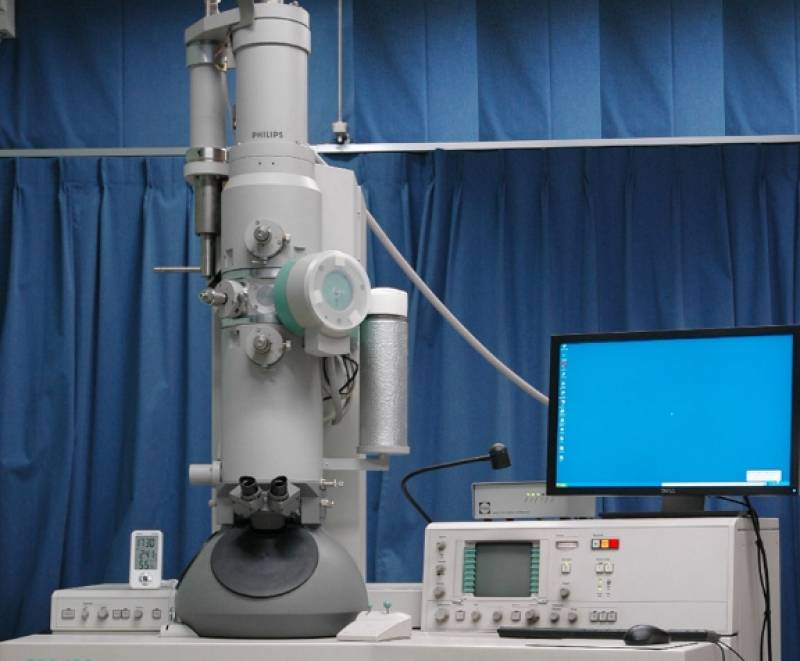 Καλαμάτα: Ηλεκτρονικό μικροσκόπιο στο Εργαστήριο Αρχαιομετρίας του Πανεπιστημίου Πελοποννήσου