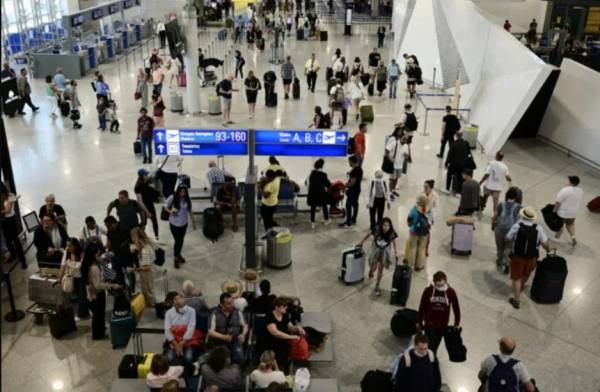 Στα ύψη η επιβατική κίνηση στα αεροδρόμια - Περίπου 60 εκατ. επιβάτες διακινήθηκαν το διάστημα Ιανουάριος/Σεπτέμβριος