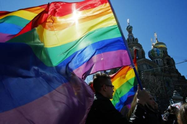 Ρωσία: Επιδρομές της αστυνομίας σε gay bars μετά την απόφαση του Δικαστηρίου