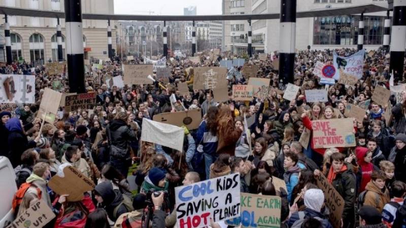 Βρυξέλλες: Στους δρόμους η νεολαία κατά της κλιματικής αλλαγής