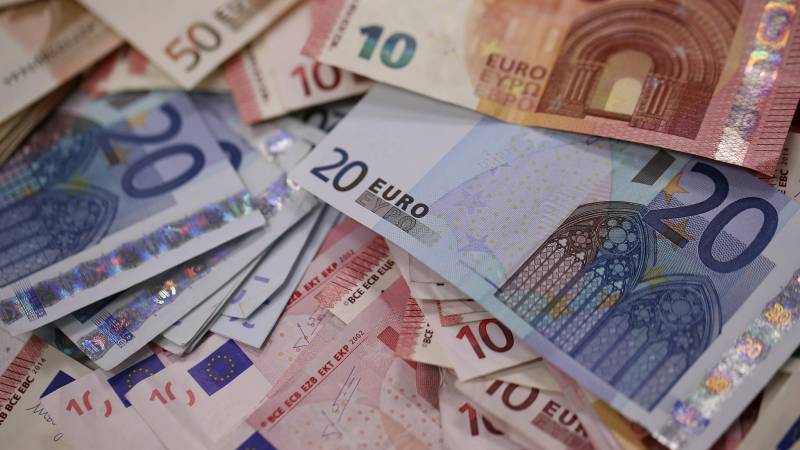 700 εκατ. ευρώ από το Πρόγραμμα Δημοσίων Επενδύσεων για συμμετοχή σε επενδυτικά σχήματα