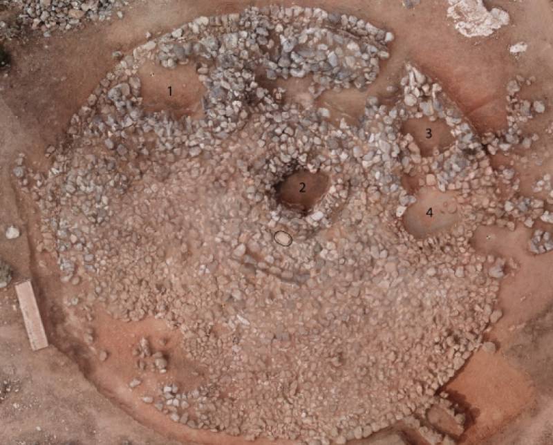 Βρήκαν κατάλοιπα αρχαίων τάφων στην Κρήτη - Αγγεία και δόρατα σε άριστη κατάσταση (φωτο)