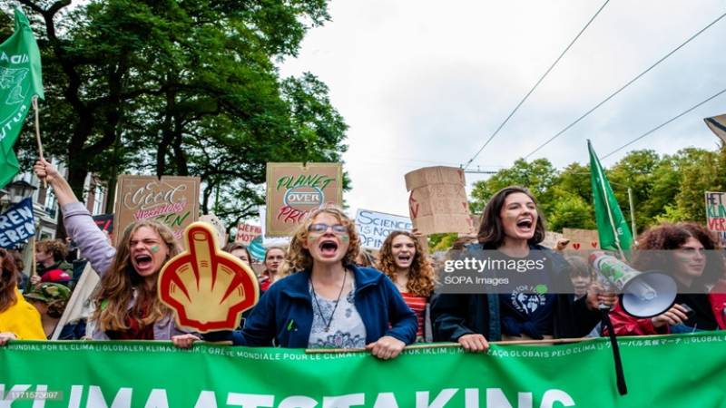 Ολλανδία: Η αστυνομία συνέλαβε ακτιβιστές υπέρ του κλίματος