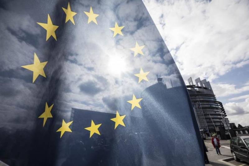 ΕΕ: Πρόβλεψη για ανάπτυξη 3,5% φέτος και 5% το 2022 για την Ελλάδα