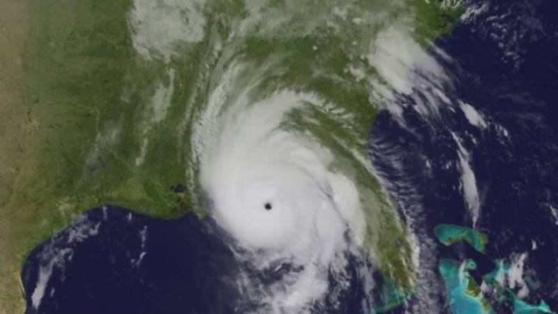 Η τροπική καταιγίδα Μάικλ απειλεί τη Βόρεια Καρολίνα και τη Βιρτζίνια