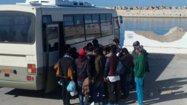 Συλλήψεις στην Κυπαρισσία για τη διακίνηση μεταναστών 