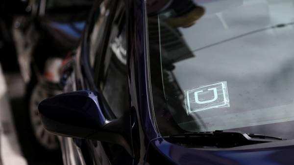 Αναστέλλει την προσφορά της υπηρεσίας UberX στην Ελλάδα η Uber