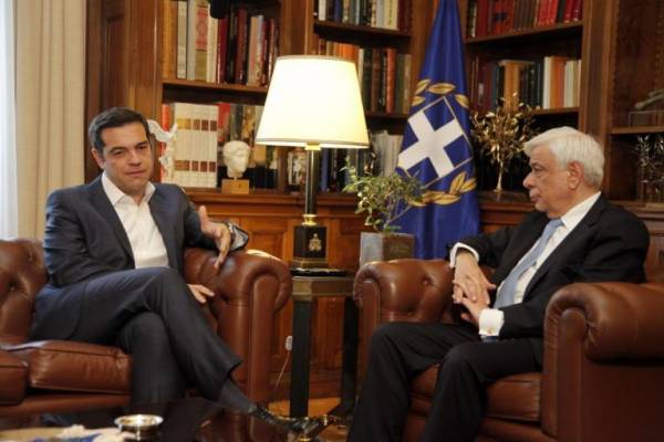 Στον Πρόεδρο της Δημοκρατίας για το όνομα της ΠΓΔΜ ο Αλέξης Τσίπρας