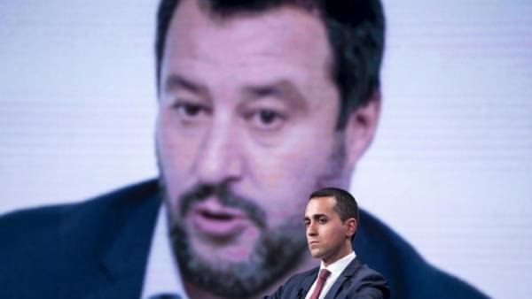 Ιταλία: Σύγκρουση Κινήματος Πέντε Αστέρων-Λέγκας για τα φορολογικά μέτρα