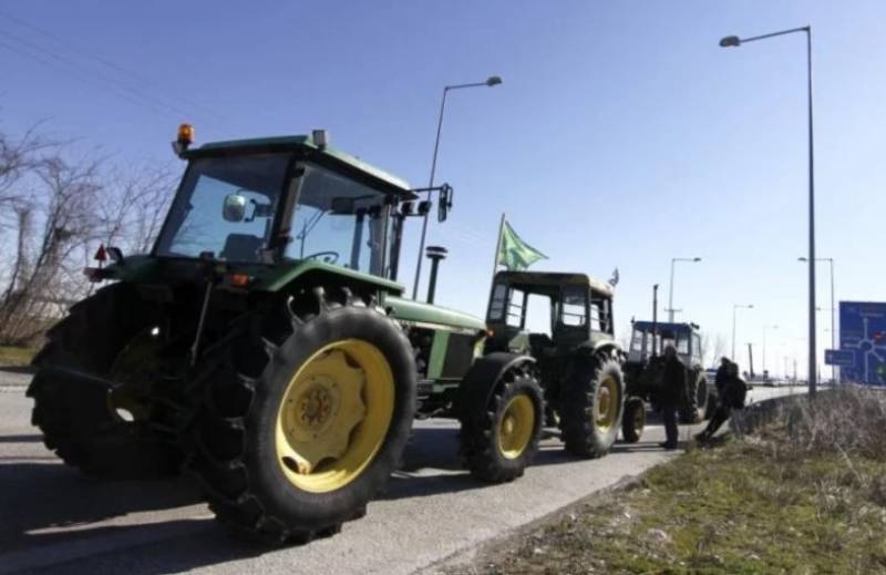 Συγκέντρωση διαμαρτυρίας αγροτών για τη Συμφωνία των Πρεσπών (Βίντεο)